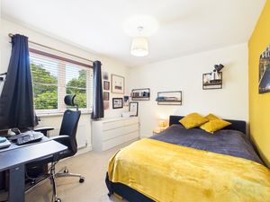 Bedroom- click for photo gallery